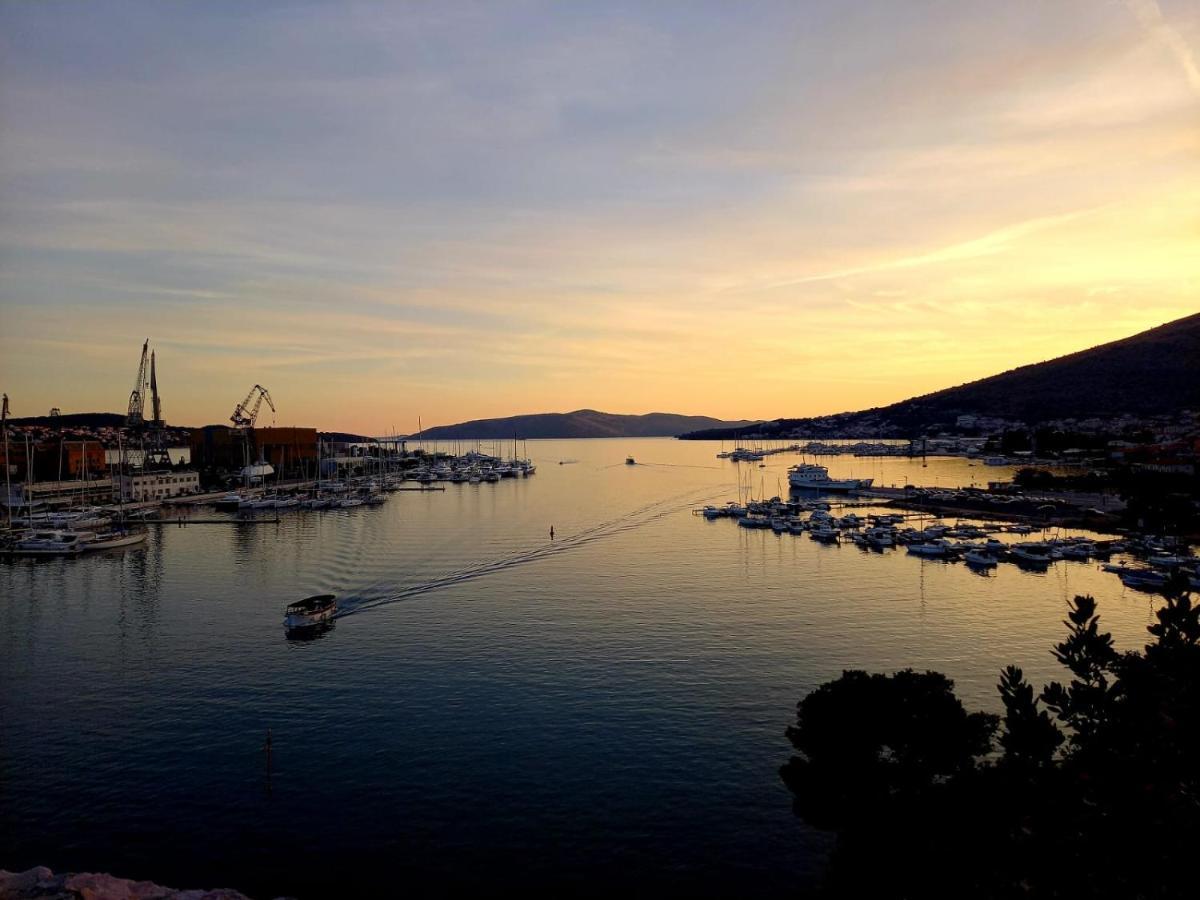 Apartman Toni Trogir Eksteriør billede
