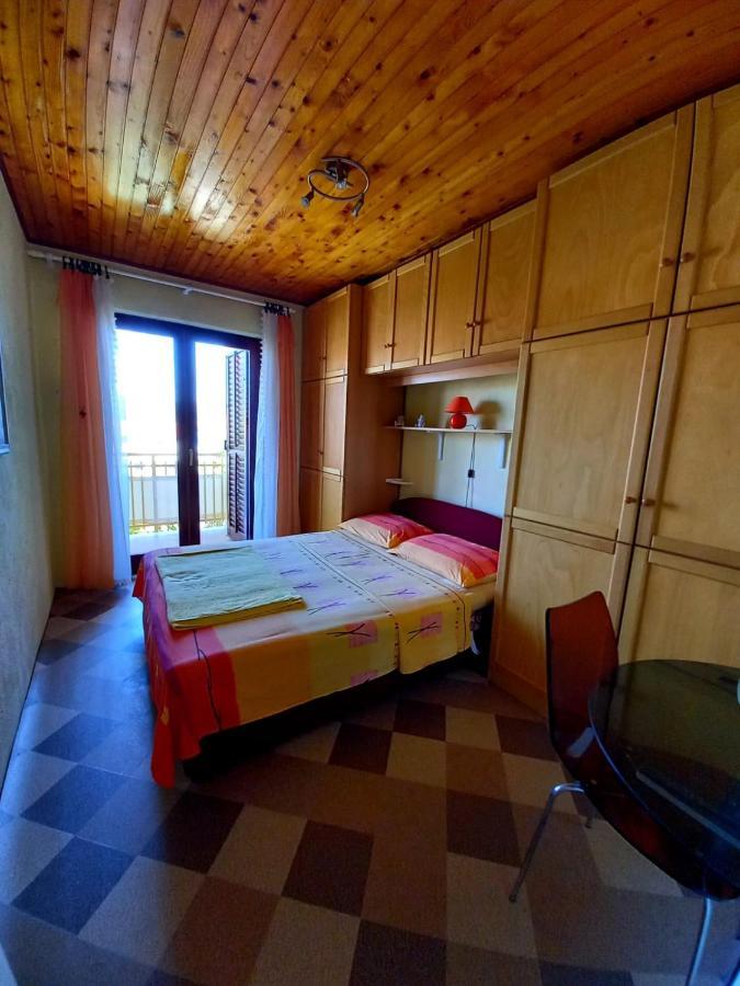 Apartman Toni Trogir Eksteriør billede